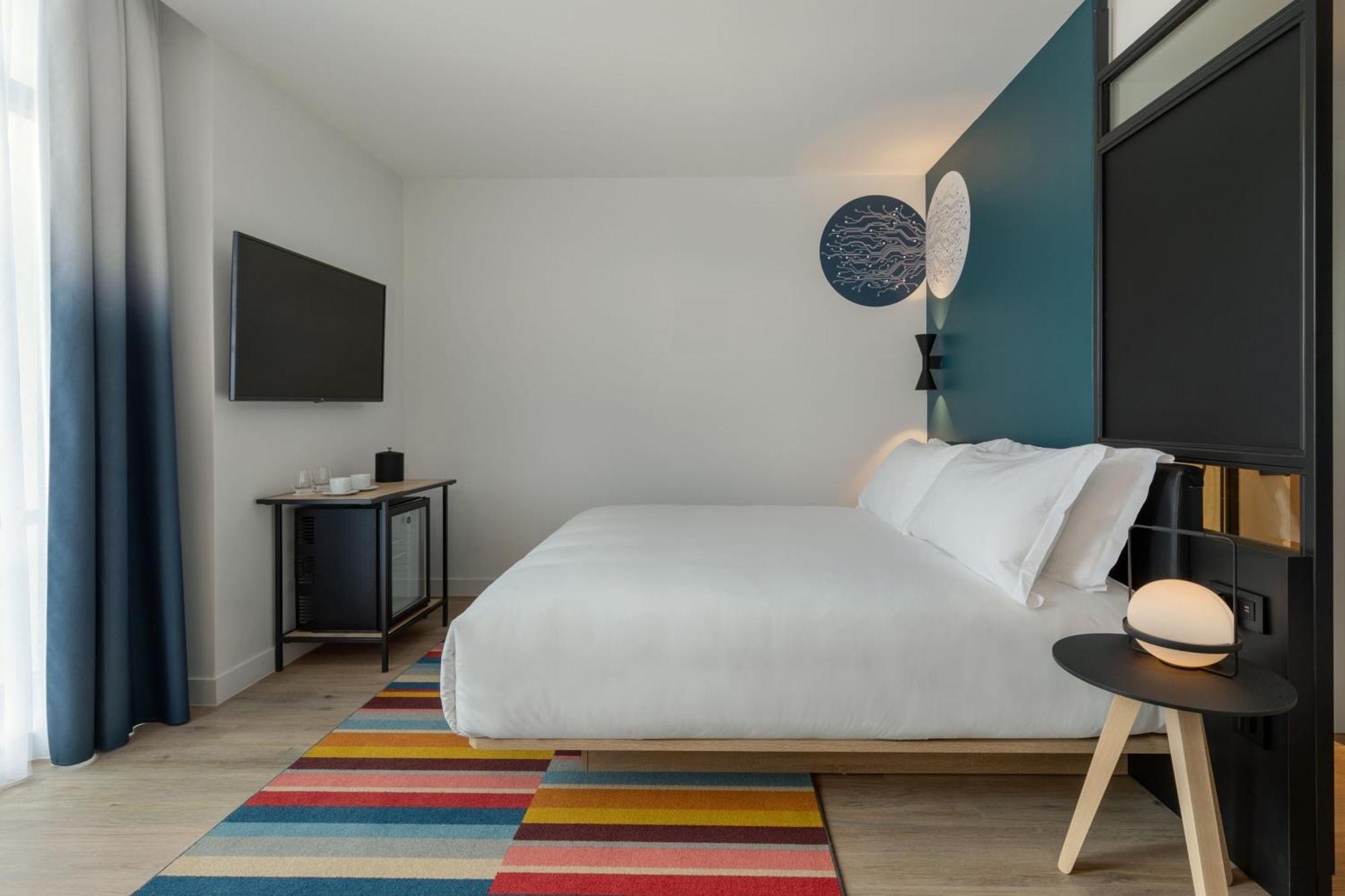 Aloft Hotel Dijon By Marriott Exterior foto